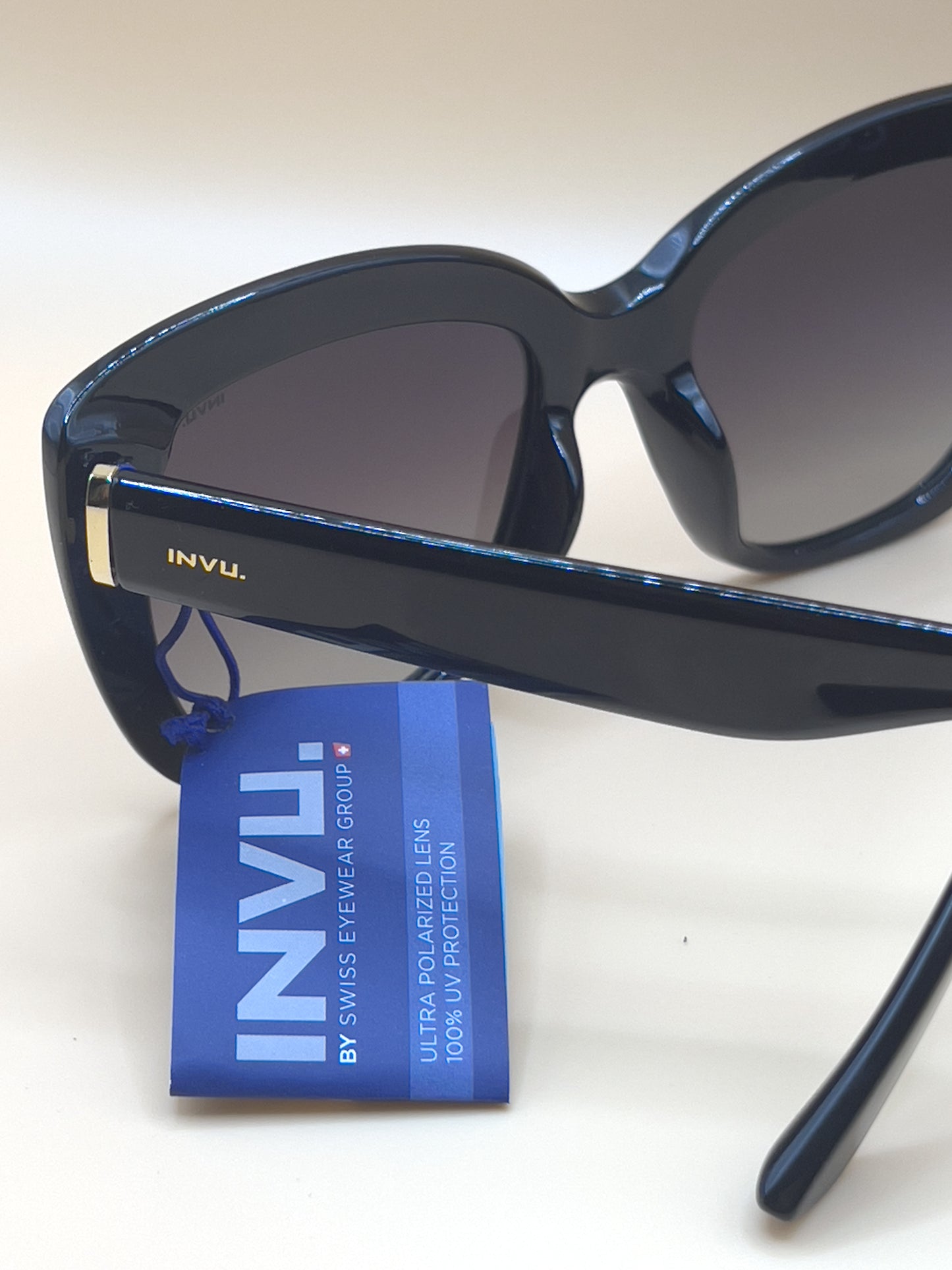 lunette Solaire femme INVU B2311 A CAT. 3