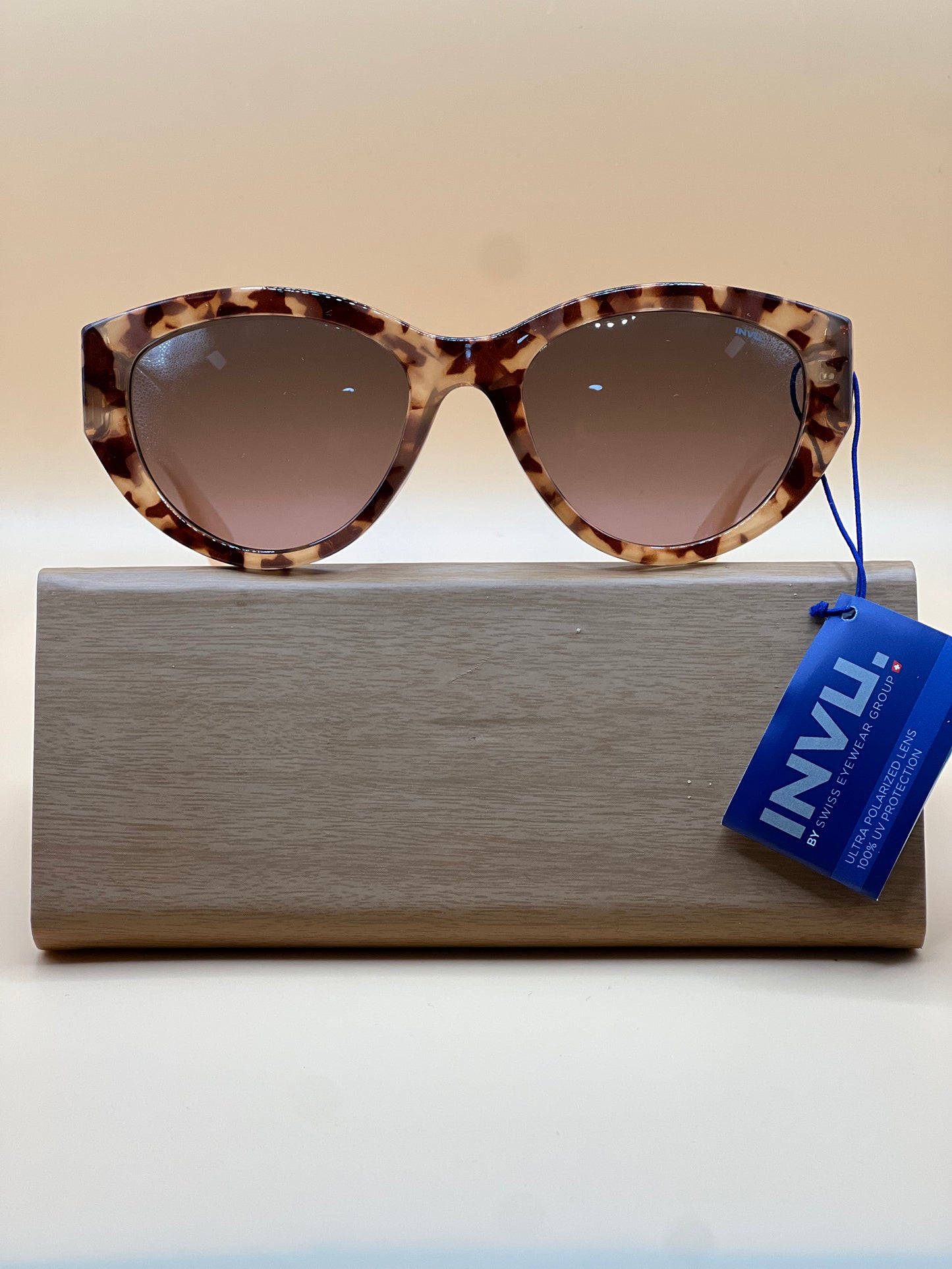 Lunette Solaire Femme Original INVU B2132 C Cat.2