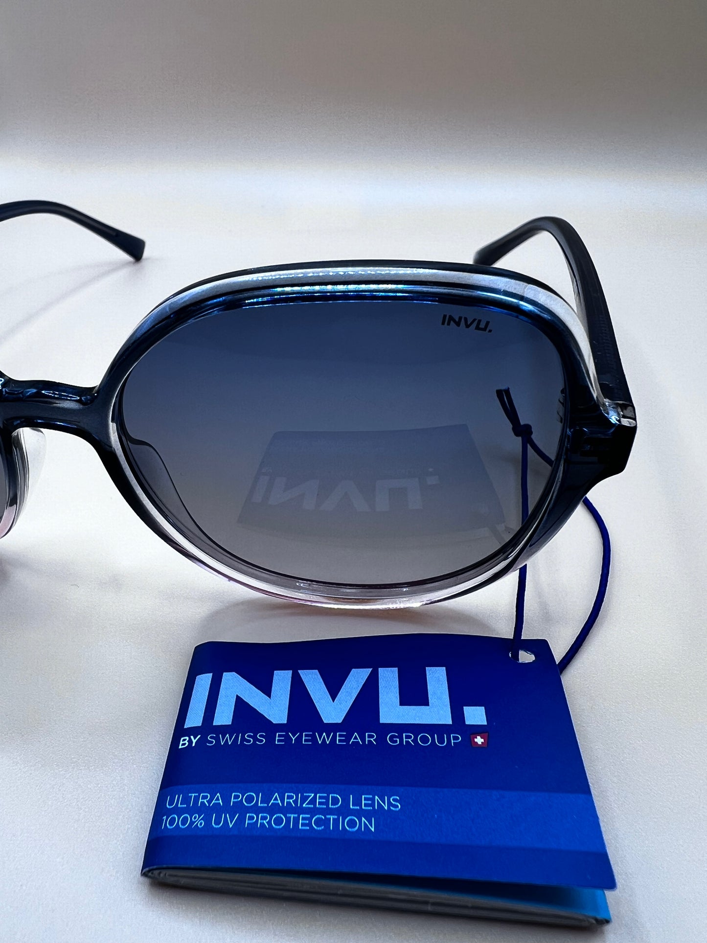 Lunette Solaire Femme Original INVU B2035 C Filter Cat.2