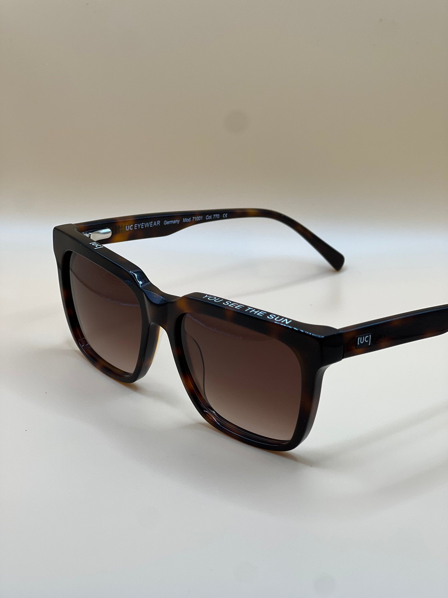 Lunette Solaire Original UC Eyewear Mod 71001 col. 770