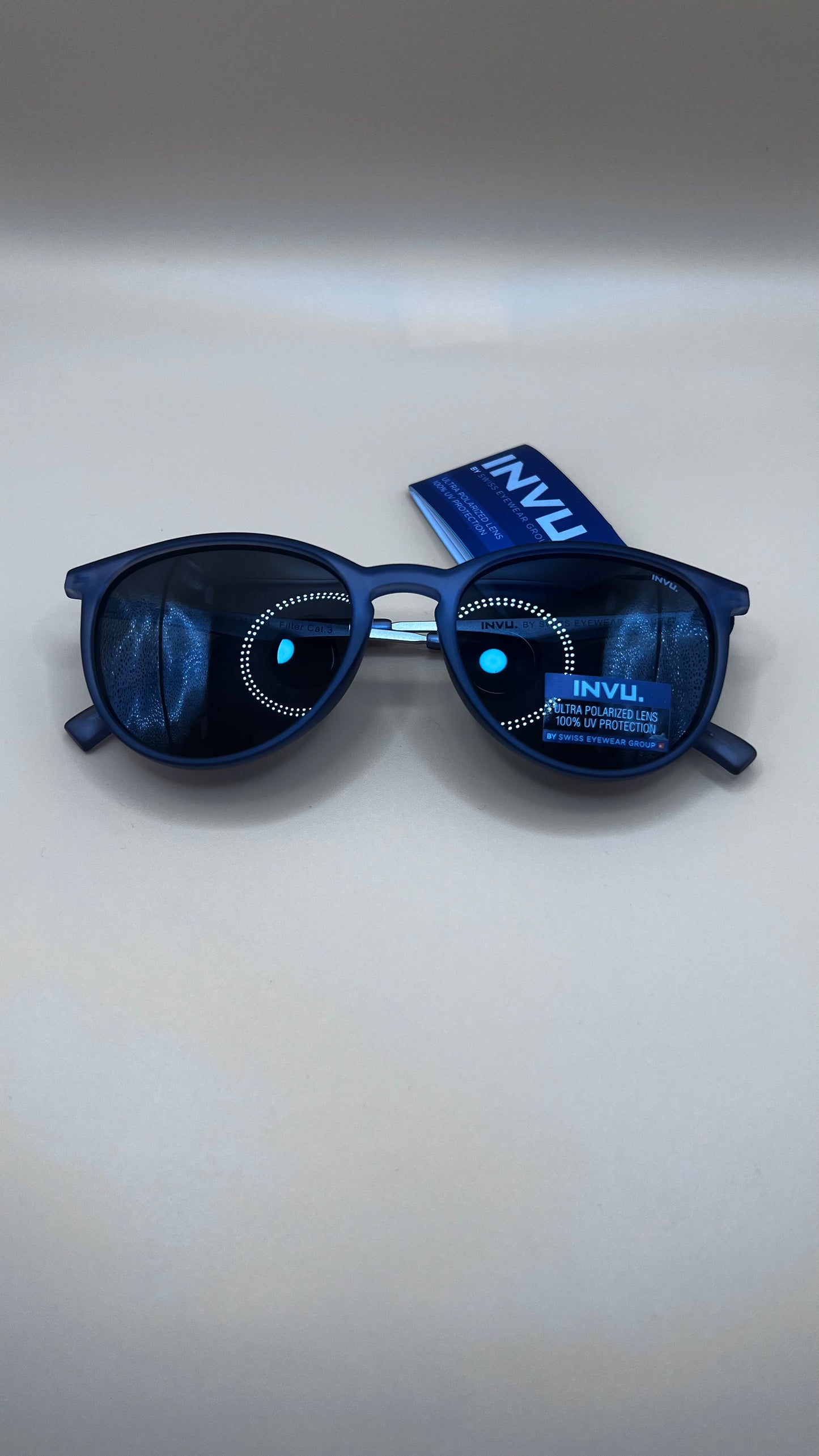 Lunette Solaire unisex Original INVU K2116 B Filter Cat.3