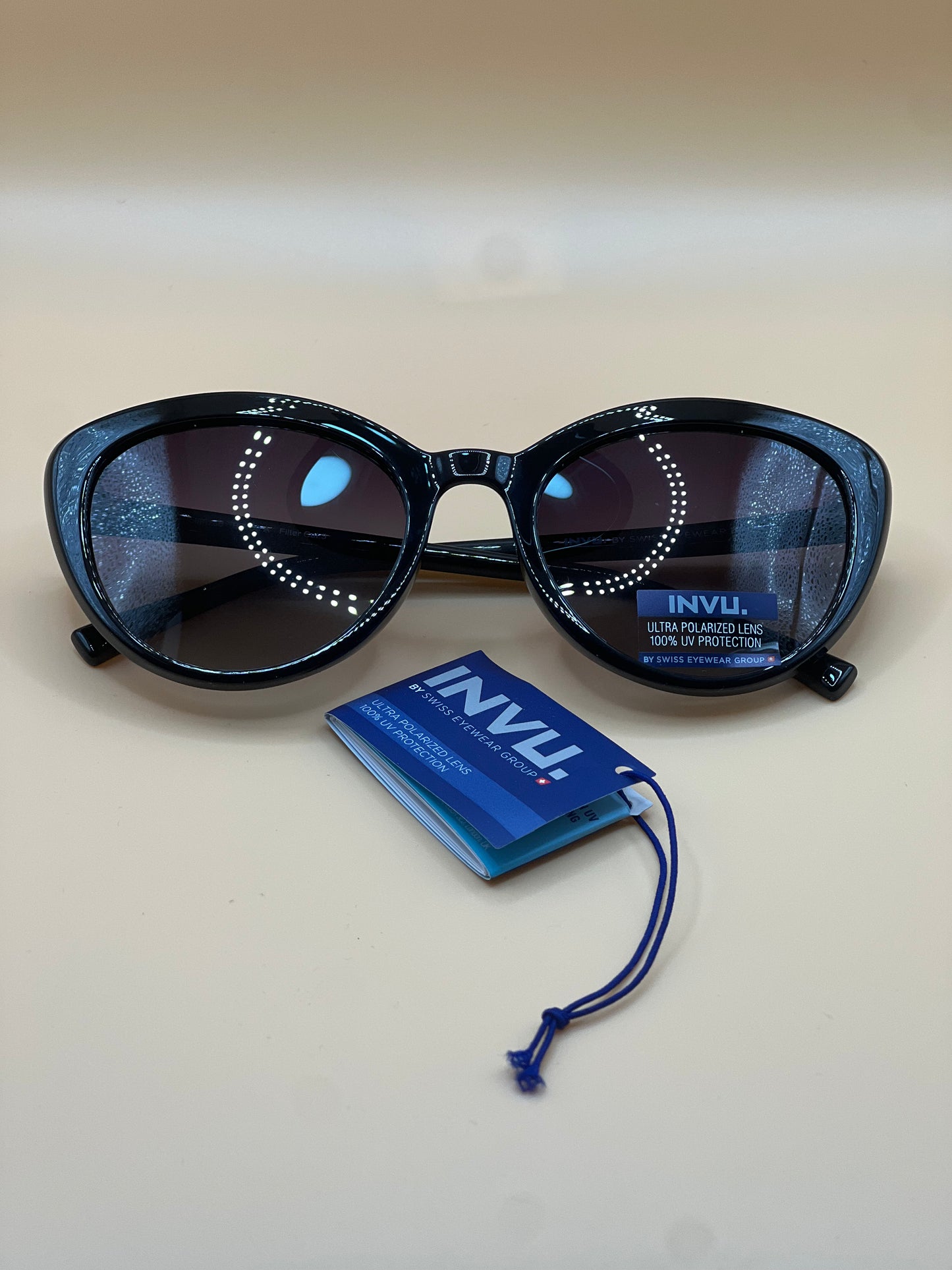 Lunette Solaire Femme Original INVU B2109 A filter Cat.3