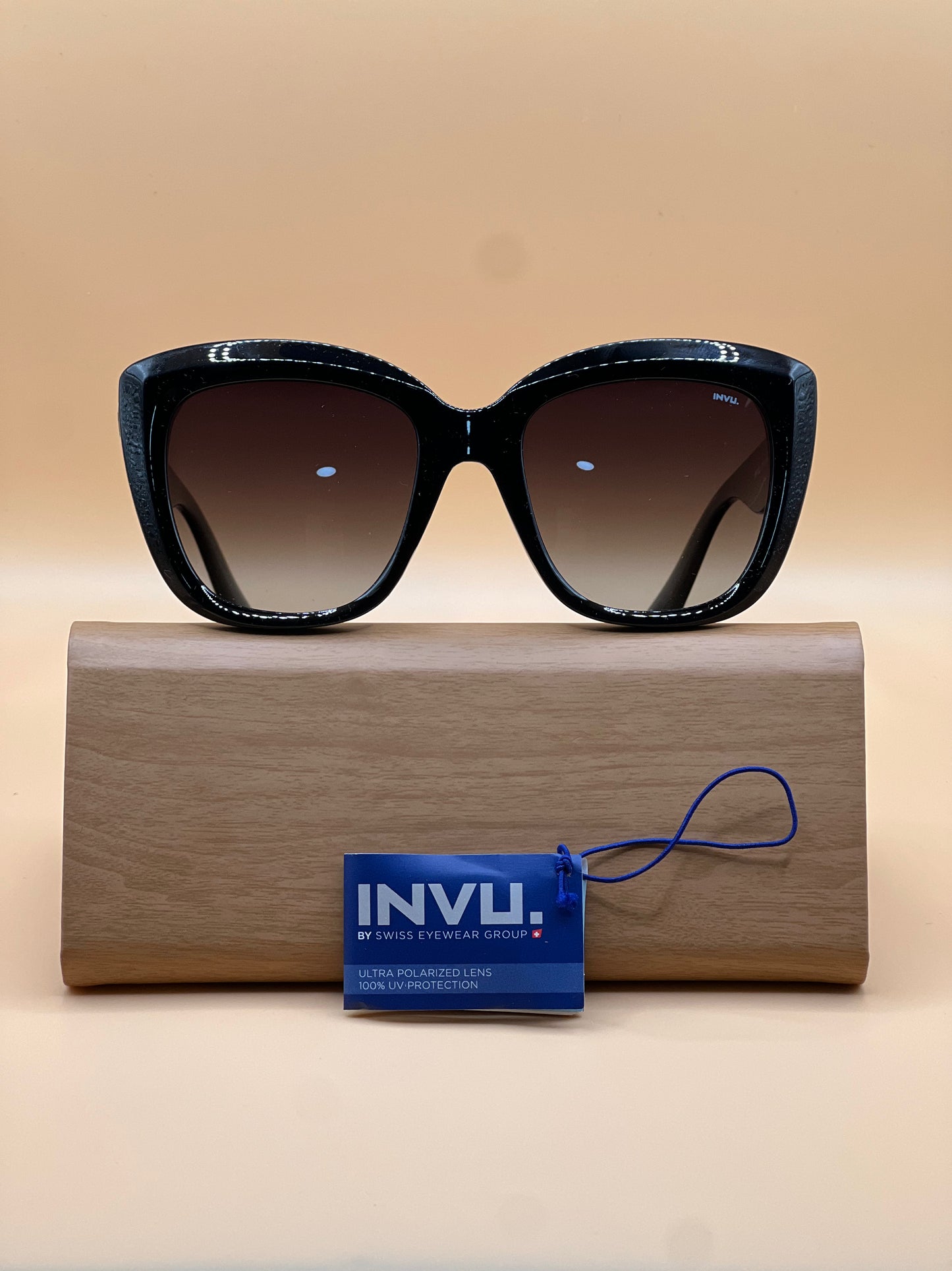 lunette Solaire femme INVU B2311 A  CAT. 3